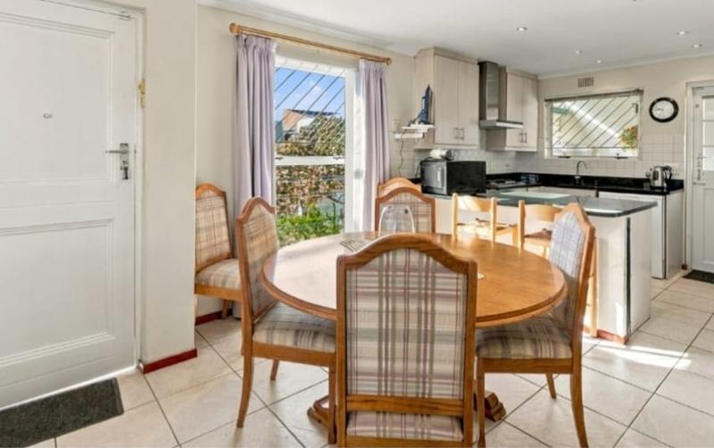 To Let 3 Bedroom Property for Rent in Sunningdale Western Cape